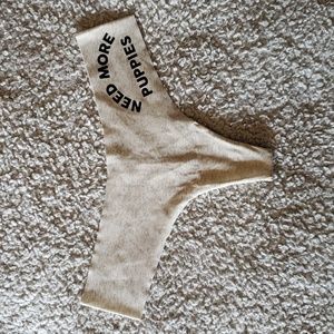 NWOT VS PINK Extra Low Rise Seamless Thong Panty